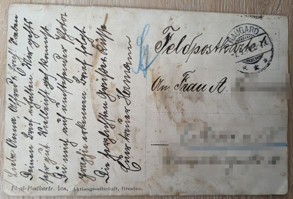 Feldpostkarte, Text auf der linken Seite und die Anschrift mit dem Hinweis "Feldpostkarte" auf der rechten Seite.